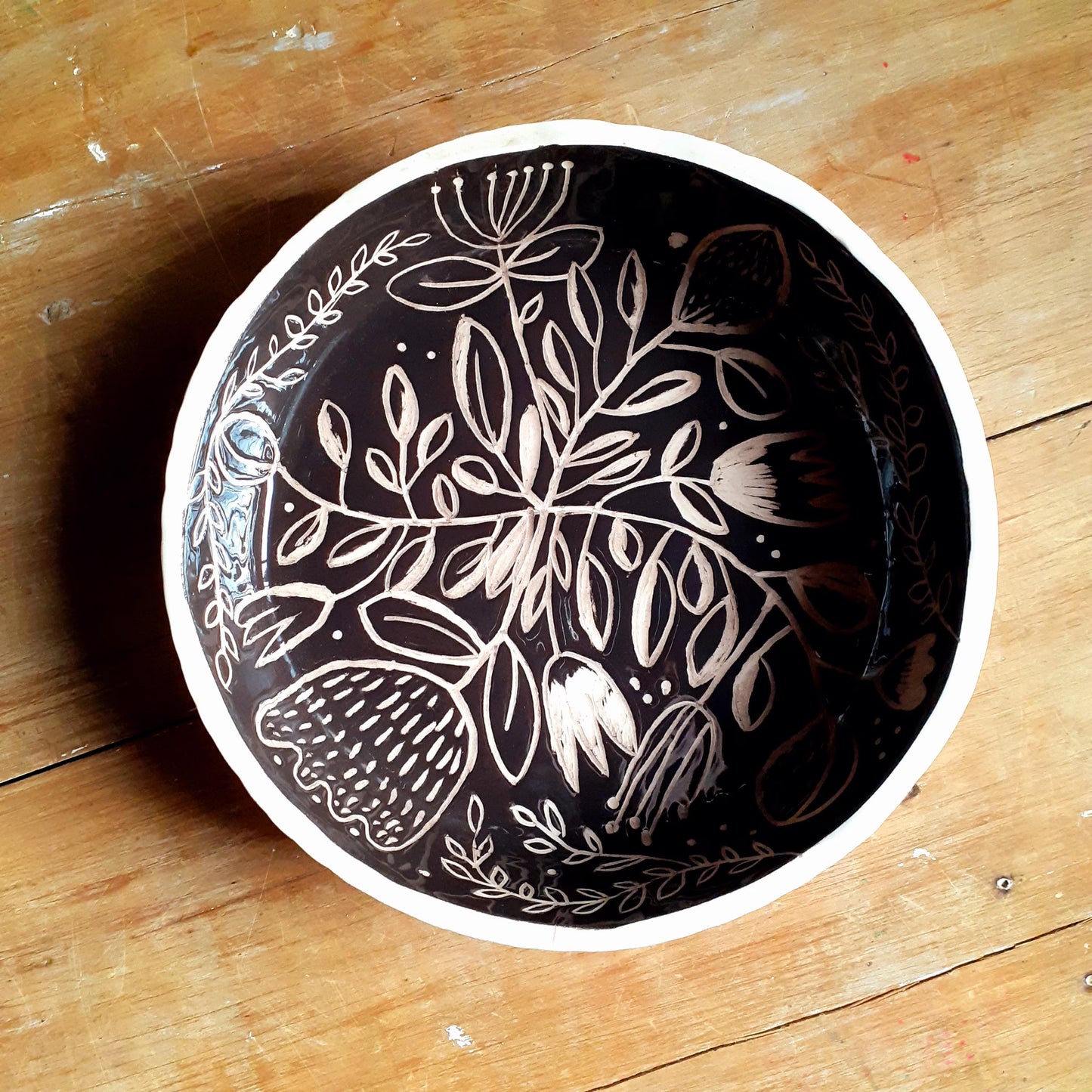 Original Ceramic bowl. Floral bowl. Ceramic salade bowl, 21 cm. Handmade bowl.